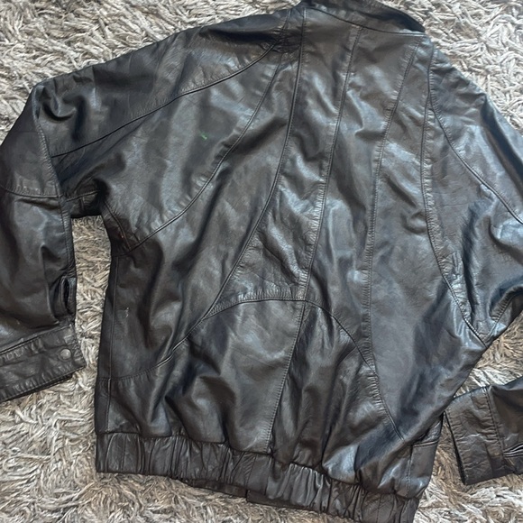 Vintage black leather jacket size medium - Picture 12 of 14